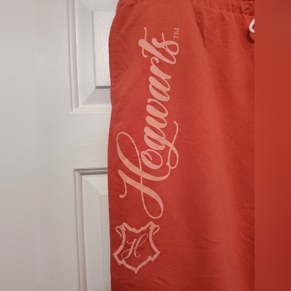 Hogwarts Pink and Peach PJ/Lounge Set NWOT - Picture 8 of 16